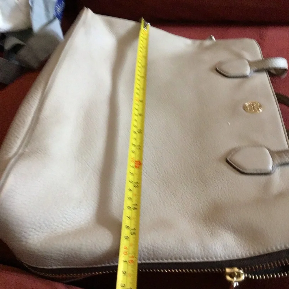 Tory Burch Cream Leather Double-Handle Tote with Logo Charm